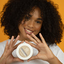 Photo mannequin Beauté Insolente Pot de Crème Pure Énergie 3 en 1 - Soin réparateur cheveux frisés et crépus, 250ml.
